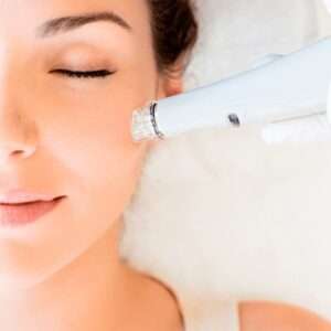 HydraFacial Whiten Skin