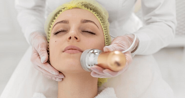 Exosome Facials: The Cellular-Level Glow
