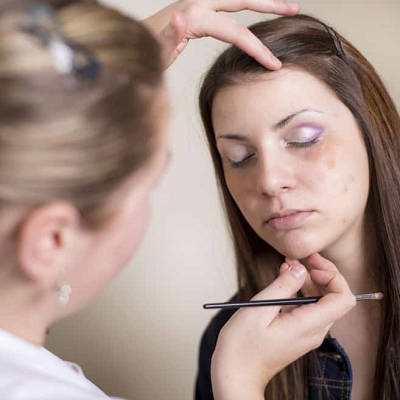 When Should You See a Skin Specialist for Skin Problems?